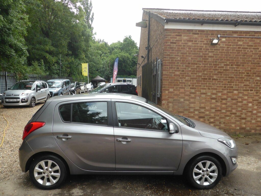 Hyundai I20 1.2 Active Euro 5 Grey #3