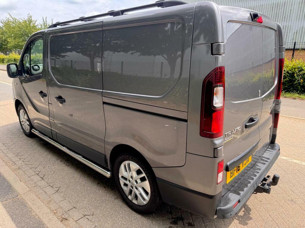 Renault Trafic 1.6L Sl27 Sport Nav Black #17