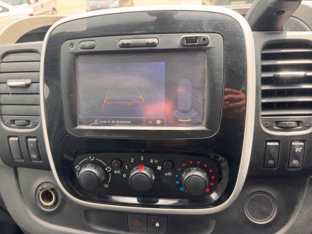 Renault Trafic 1.6L Sl27 Sport Nav Black #36