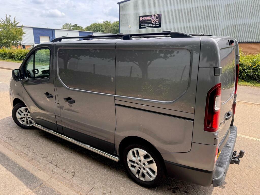 Renault Trafic 1.6 Dci Energy 27 Sport Nav Swb Standard Roof Euro Grey #4