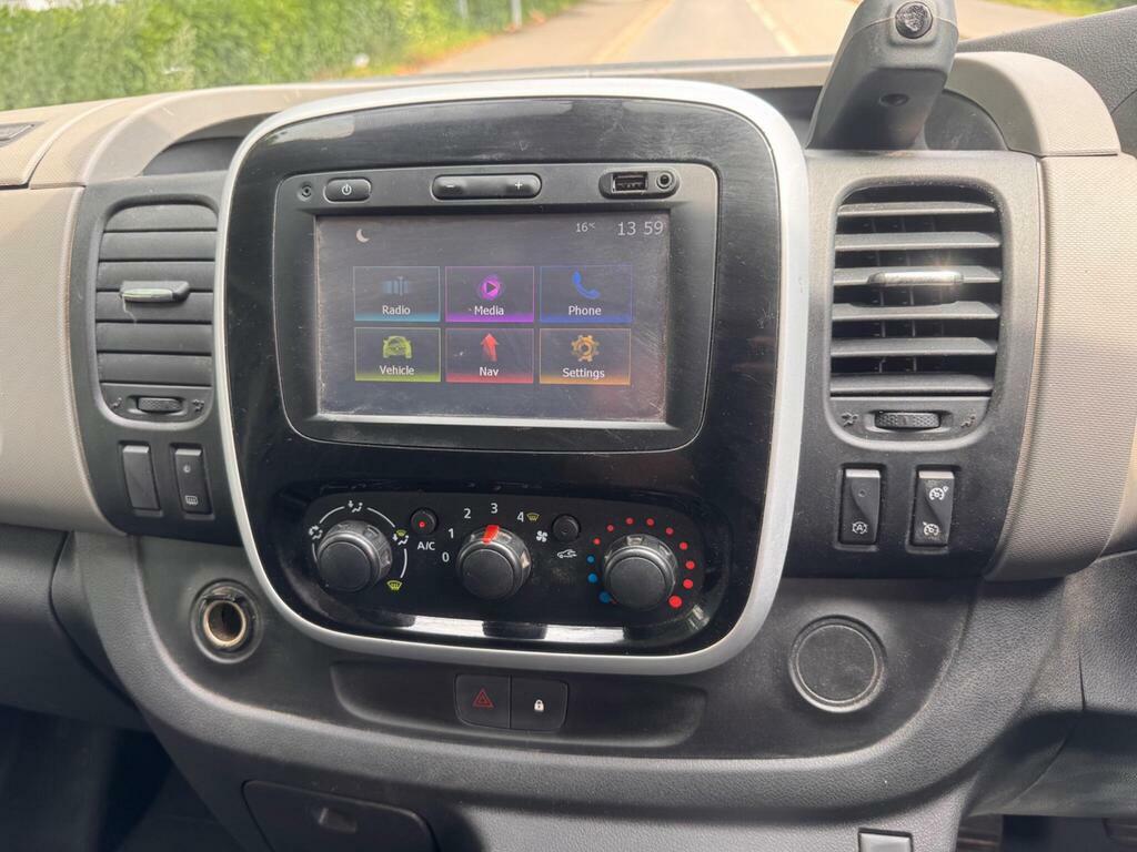 Renault Trafic 1.6L Sl27 Sport Nav Black #31