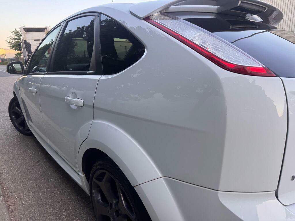 Ford Focus 2010 Ford Focusnbsp1.6 Zetec S Low Miles Gr Black #11