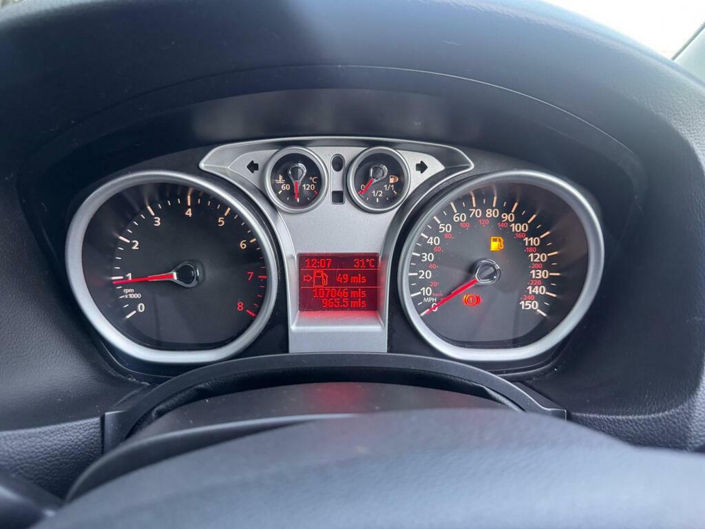Ford Focus 2010 Ford Focusnbsp1.6 Zetec S Low Miles Gr Black #33