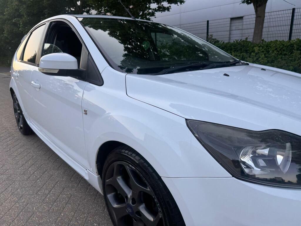 Ford Focus 2010 Ford Focusnbsp1.6 Zetec S Low Miles Gr Black #9