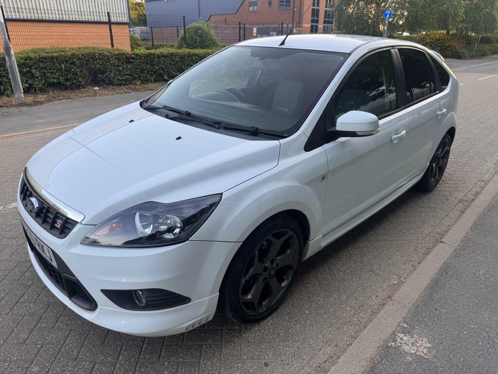 Ford Focus 2010 Ford Focusnbsp1.6 Zetec S Low Miles Gr Black #16