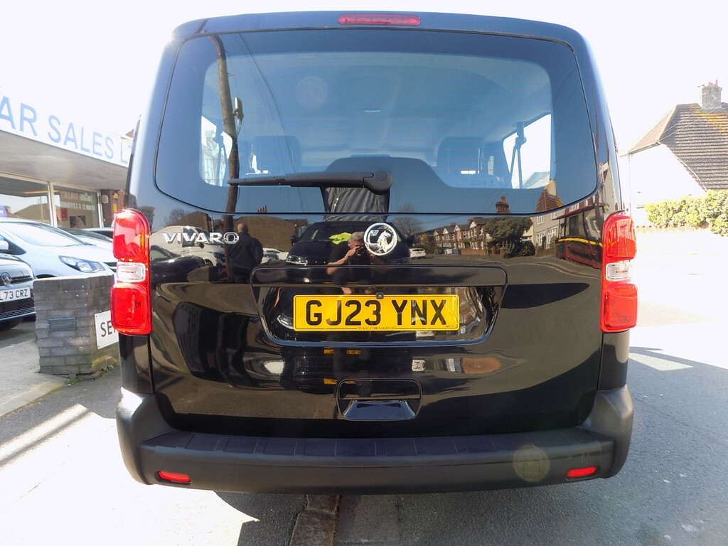 Vauxhall Vivaro Life Combi L #4