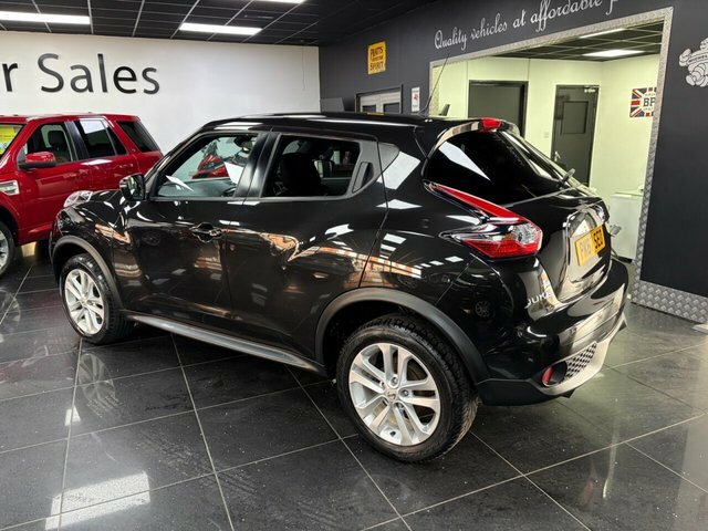 Nissan Juke Dig-t N-connecta Suv Black #2