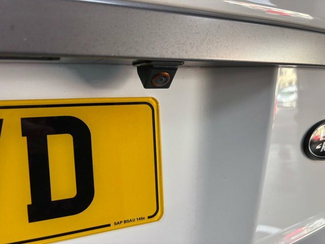 Land Rover Range Rover Evoque Sd4 Pure Suv DG13UVD White #5