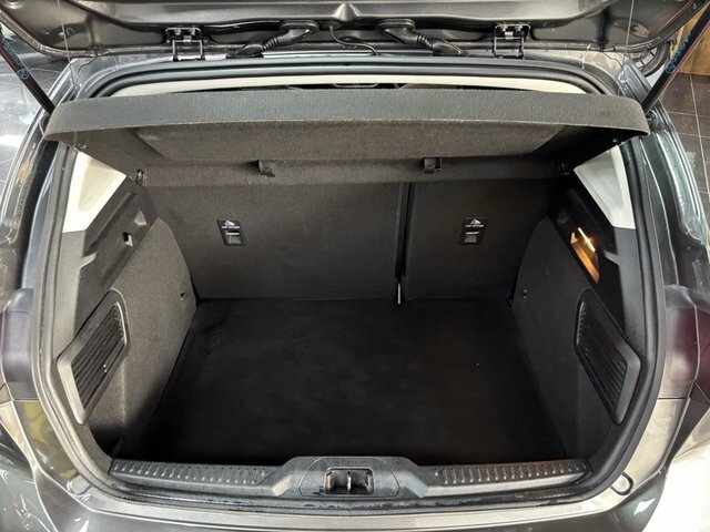 Ford Focus Ecoblue Titanium Hatchback EK70KWD Grey #4