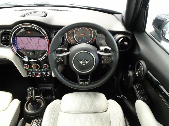 Mini Hatch 2.0 Cooper S Exclusive Hatchback Steptr Black #6