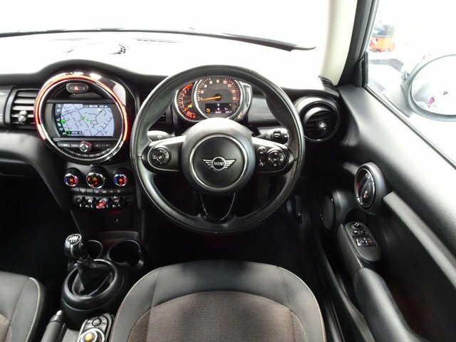 Mini Hatch 1.5 Cooper Hatchback Euro 6 Ss KP18HWT Black #6