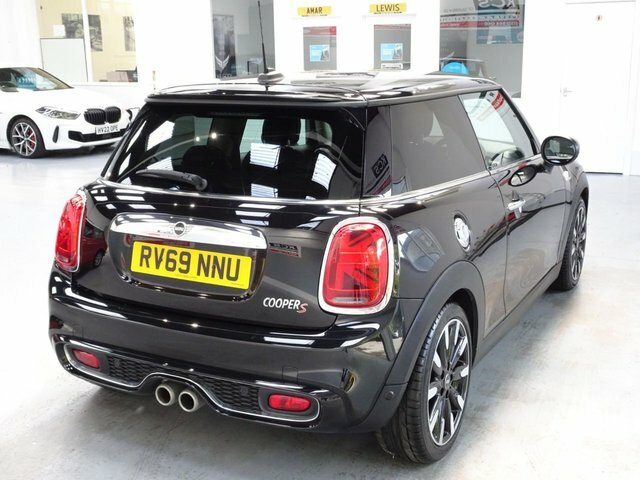 Mini Hatch 2.0 Cooper S Exclusive Hatchback Steptr RV69NNU Black #5