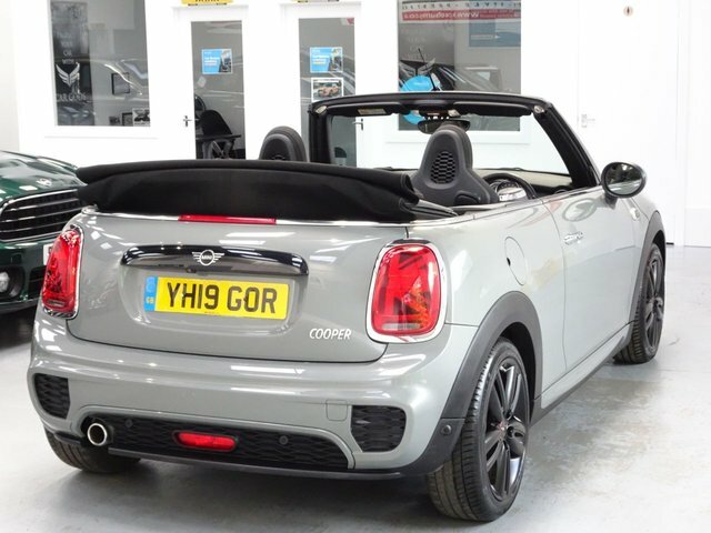 Mini Convertible 1.5 Cooper Sport Convertible Steptronic Grey #5