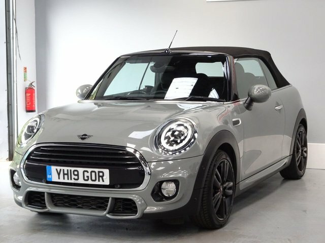 Mini Convertible 1.5 Cooper Sport Convertible Steptronic Grey #4