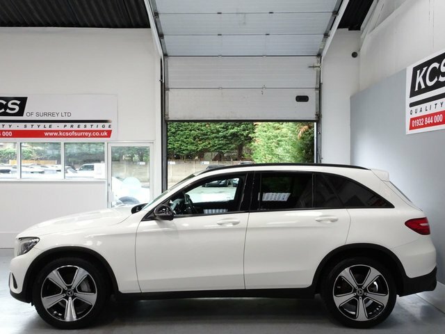 Mercedes-Benz GLC Class 2.1 Glc220d Urban Edition Suv G-tronic White #3