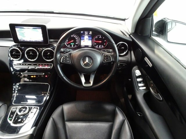 Mercedes-Benz GLC Class 2.1 Glc220d Urban Edition Suv G-tronic White #6