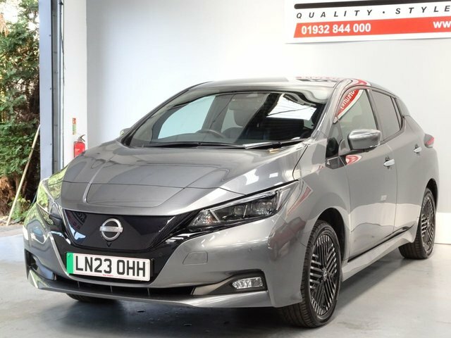 Nissan Leaf 59Kwh E Tekna Hatchback 217 Ps Grey #4
