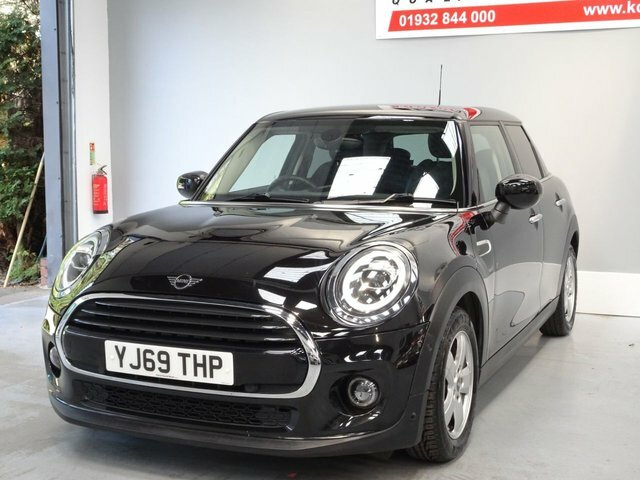 Mini Hatch 1.5 Cooper Classic Hatchback Steptronic Black #4