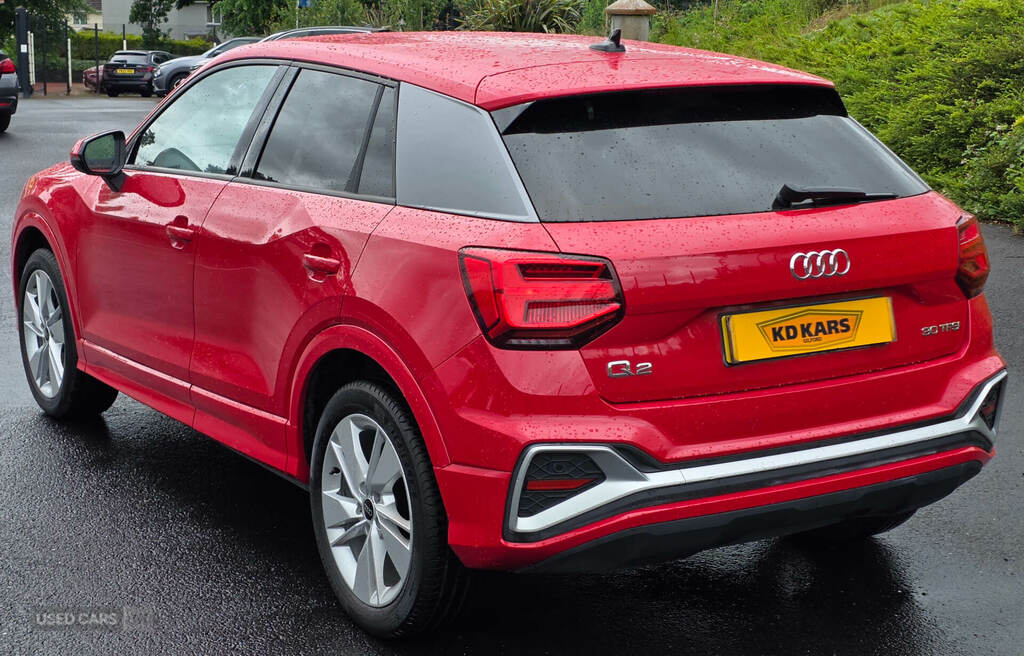 Audi Q2 30 Tfsi S Line GL73EOK Red #5