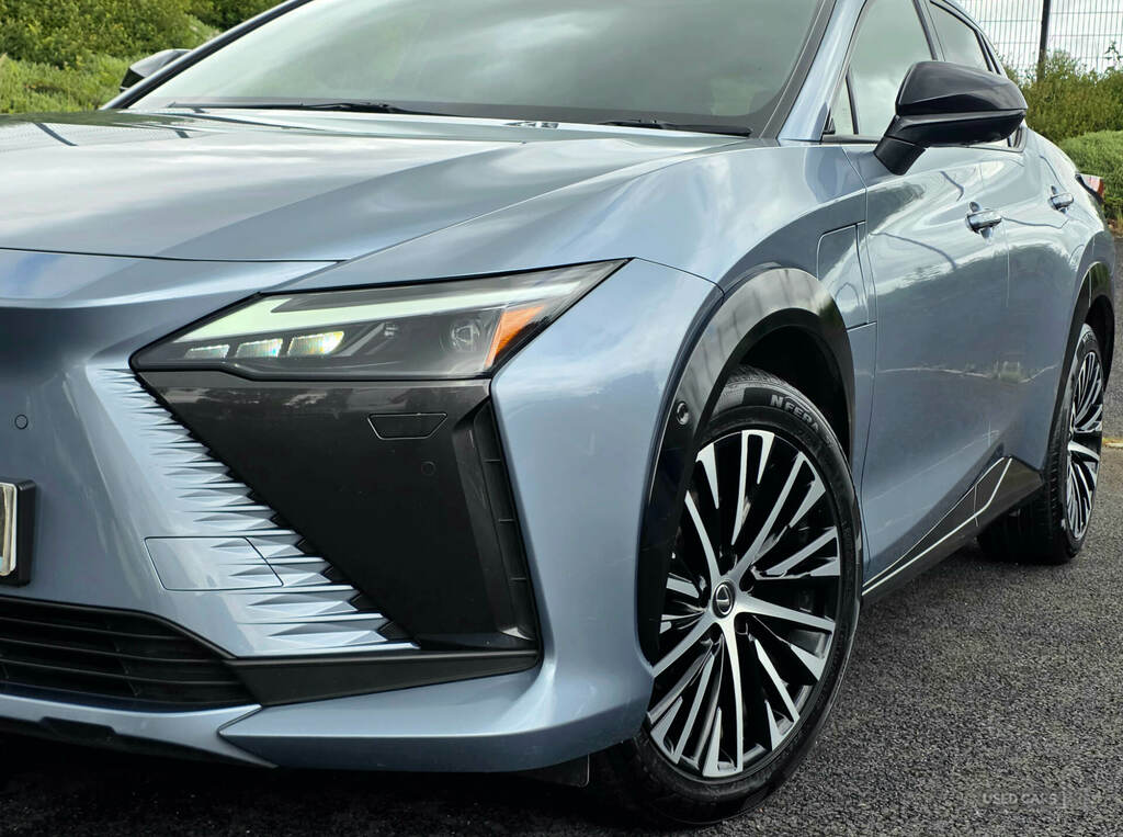 Lexus RZ 450E 230Kw Direct4 Takumi 71 Kwh Blue #2
