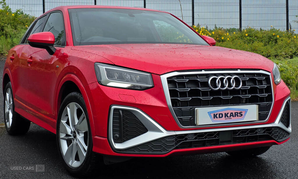 Audi Q2 30 Tfsi S Line GD73KCU Red #4