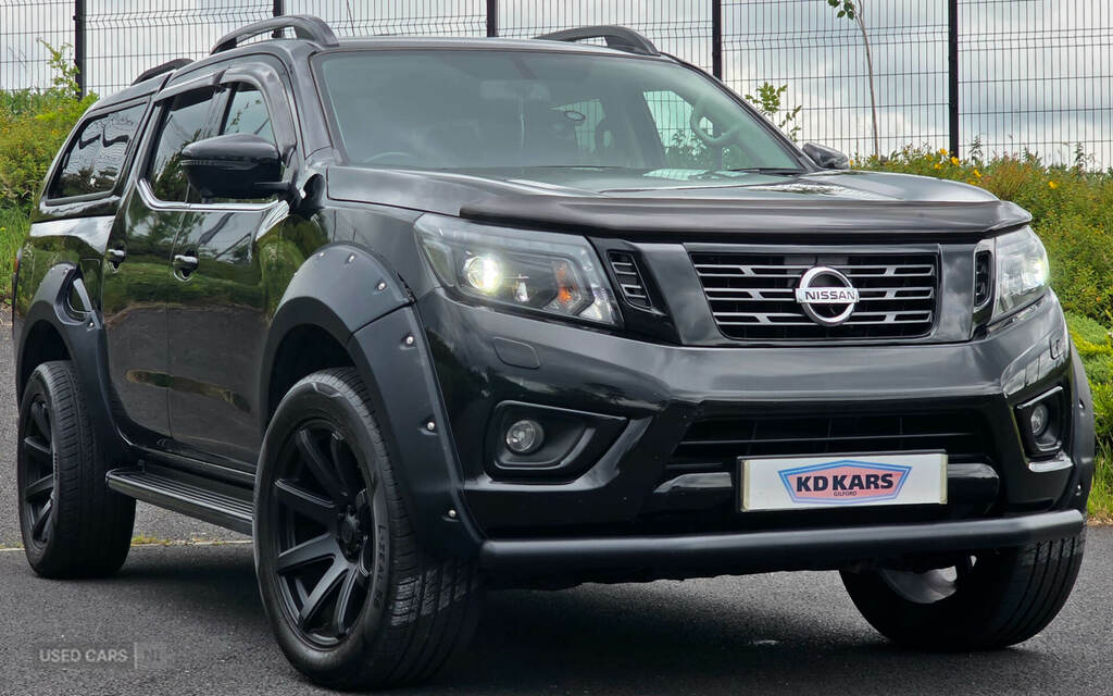 Nissan Navara Double Cab Pick Up N-guard 2.3Dci 190 Tt 4Wd Black #4