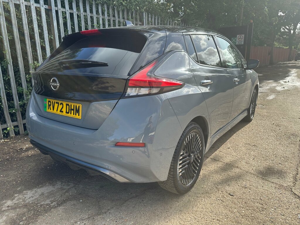 Nissan Leaf 59Kwh E Tekna Hatchback 217 Ps Grey #3