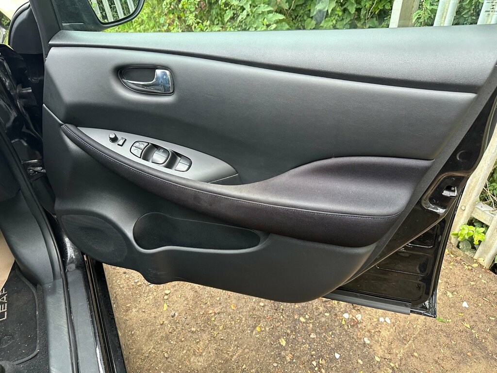 Nissan Leaf Leaf 160Kw E Tekna 59Kwh Hatchback Black #31