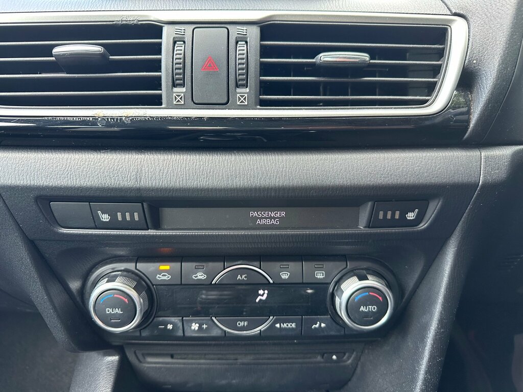 Mazda 3 Hatchback Grey #38