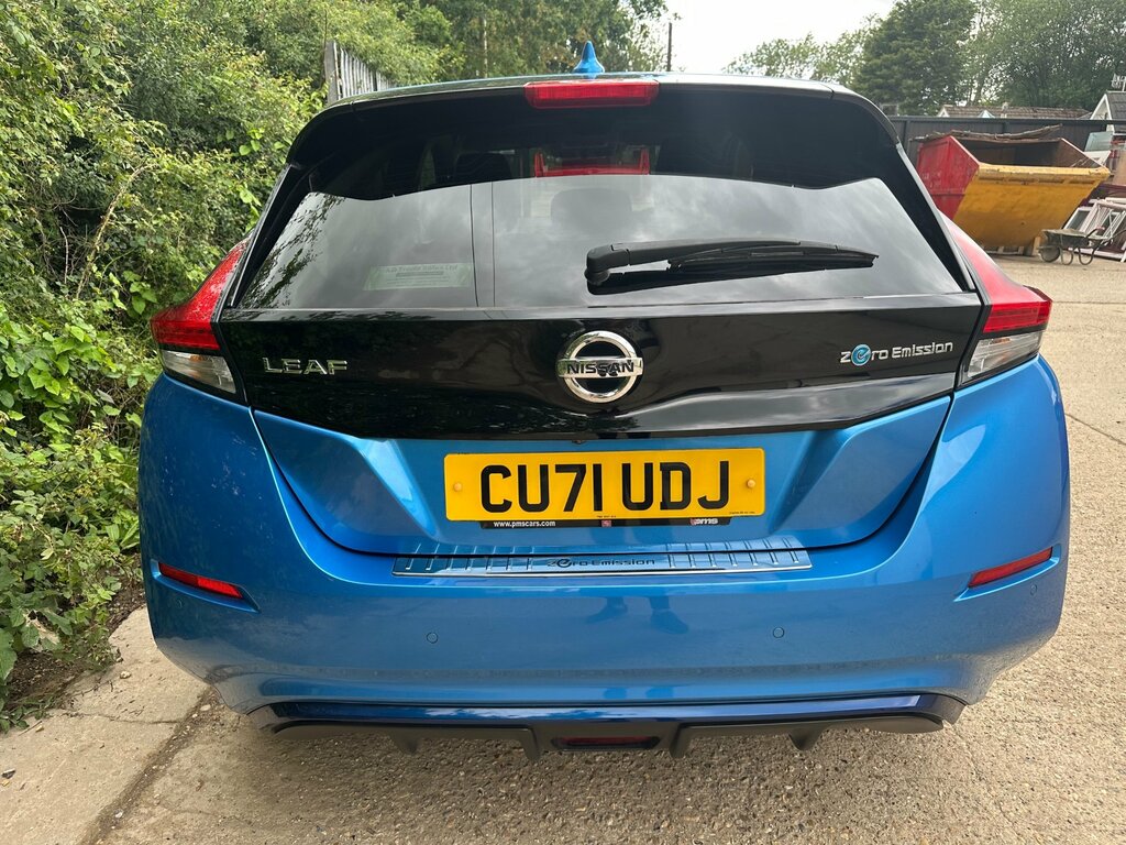 Nissan Leaf 40Kwh Tekna Hatchback 150 Ps Blue #4