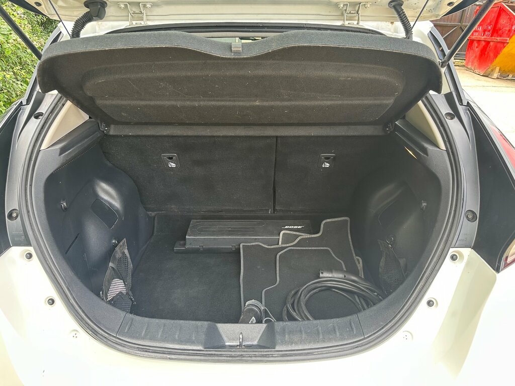 Nissan Leaf 40Kwh 2.Zero Hatchback 150 Ps Black #12