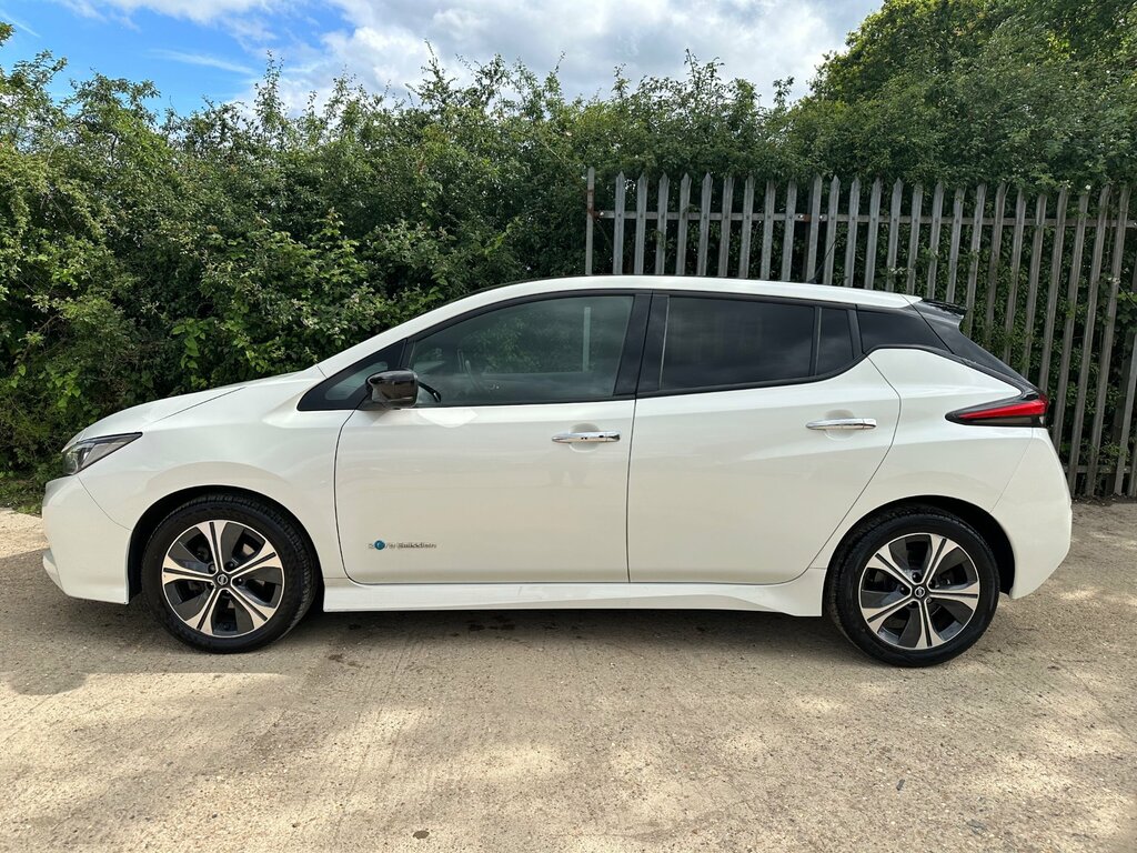 Nissan Leaf 40Kwh 2.Zero Hatchback 150 Ps Black #16