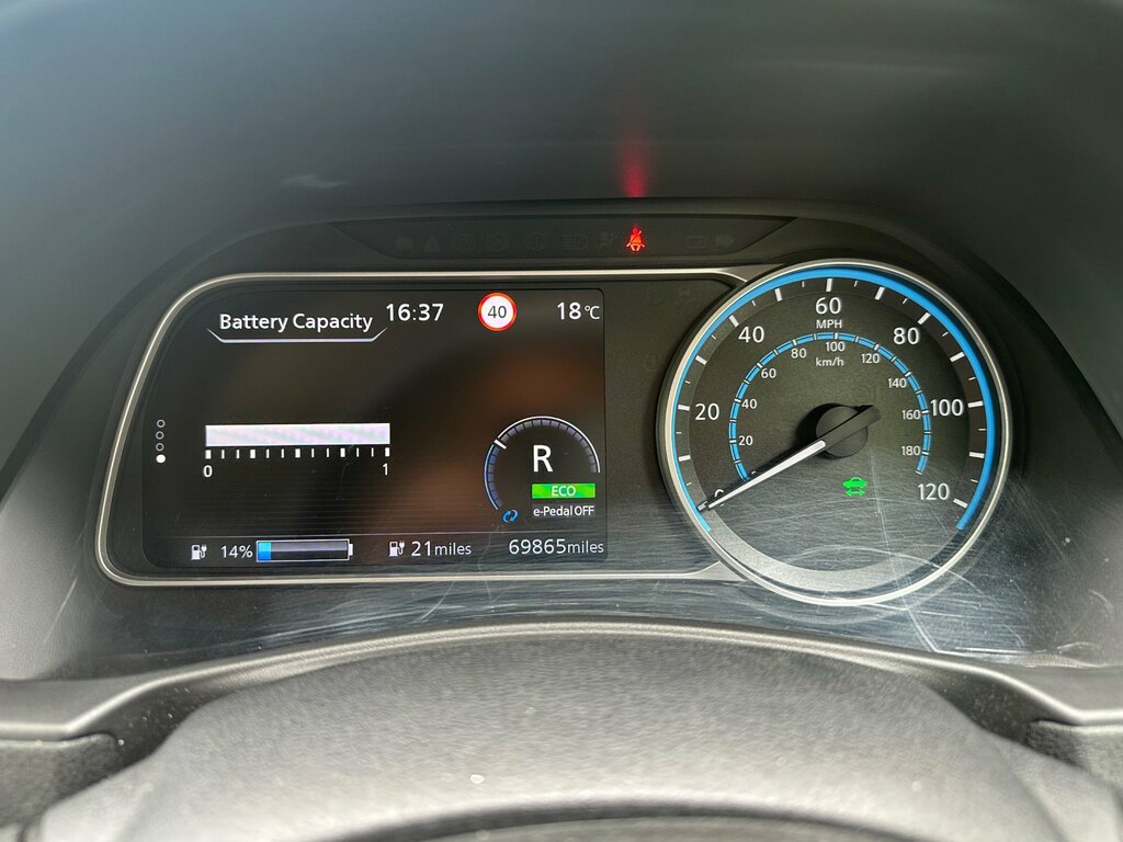 Nissan Leaf 40Kwh 2.Zero Hatchback 150 Ps Black #41