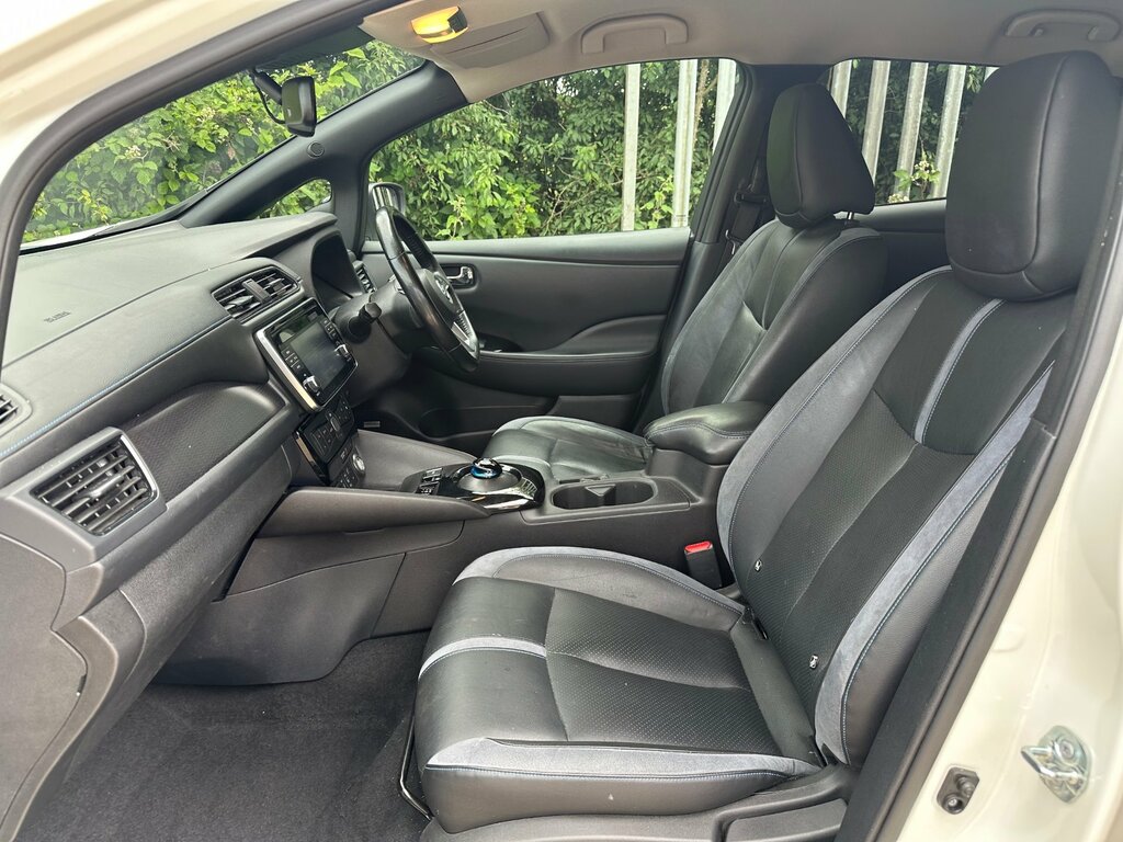 Nissan Leaf 40Kwh 2.Zero Hatchback 150 Ps Black #23