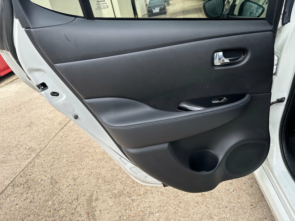 Nissan Leaf 40Kwh 2.Zero Hatchback 150 Ps Black #30