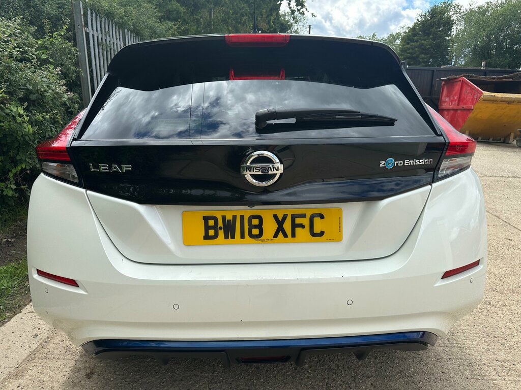 Nissan Leaf 40Kwh 2.Zero Hatchback 150 Ps Black #13