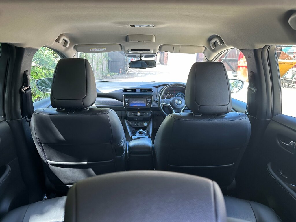 Nissan Leaf N-connecta Grey #13