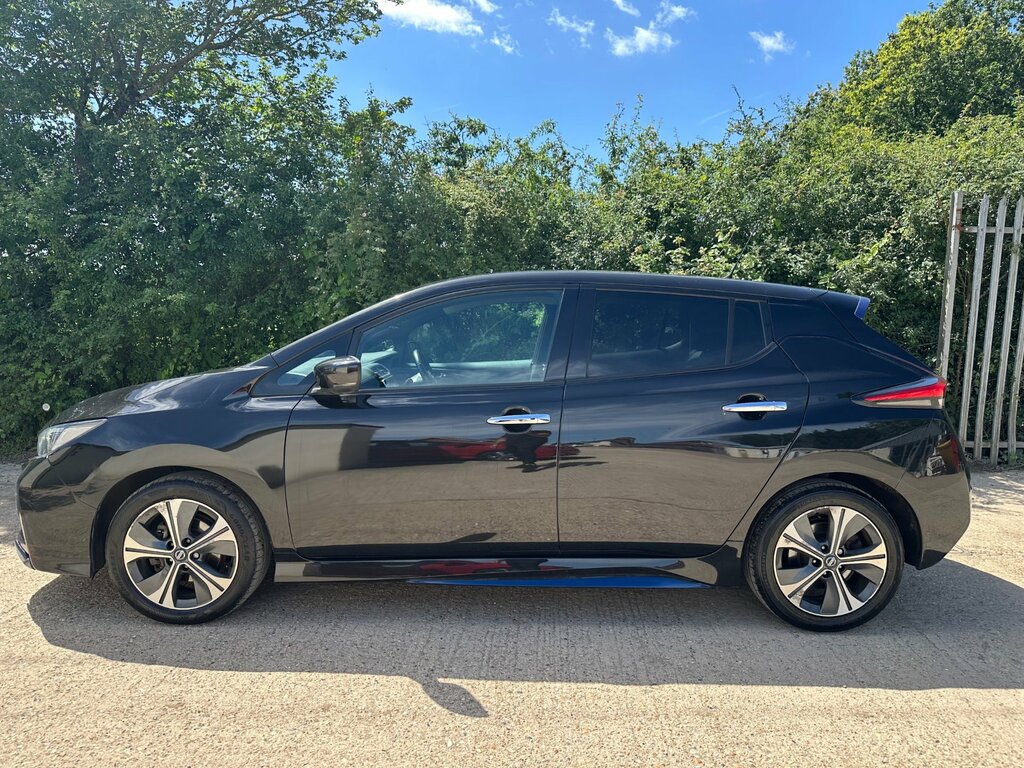 Nissan Leaf N-connecta Grey #17