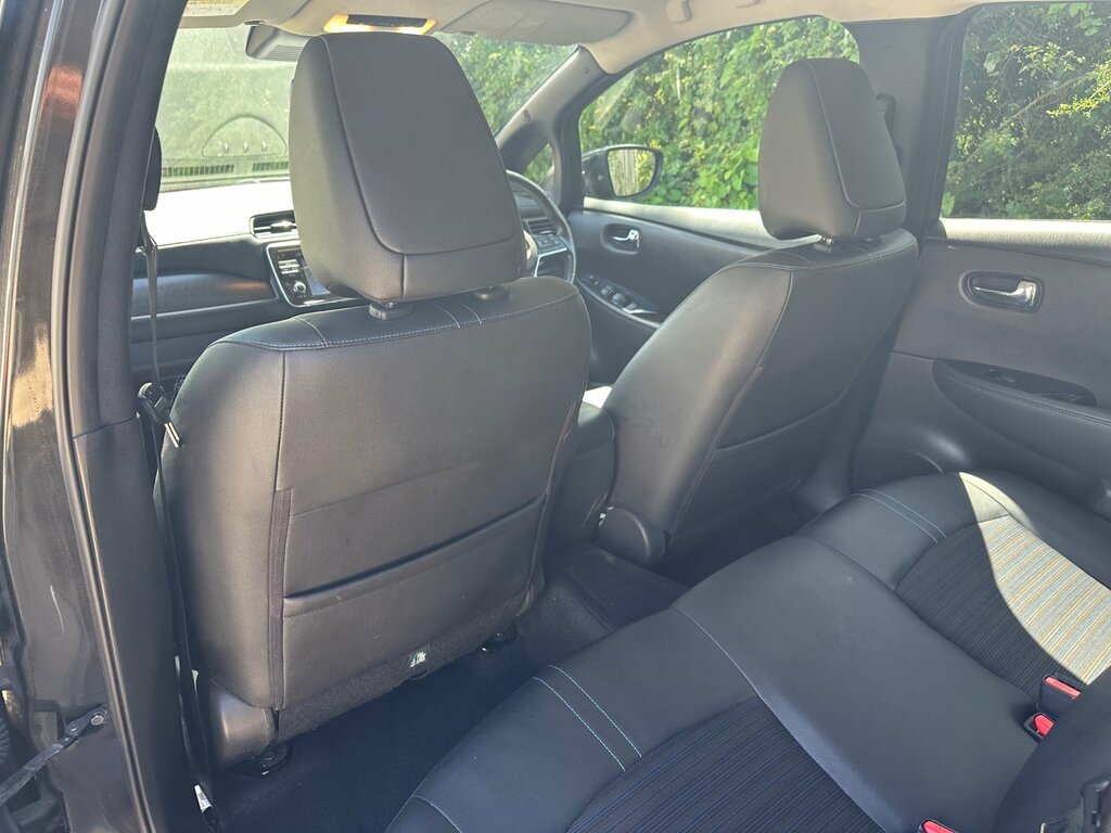Nissan Leaf N-connecta Grey #30