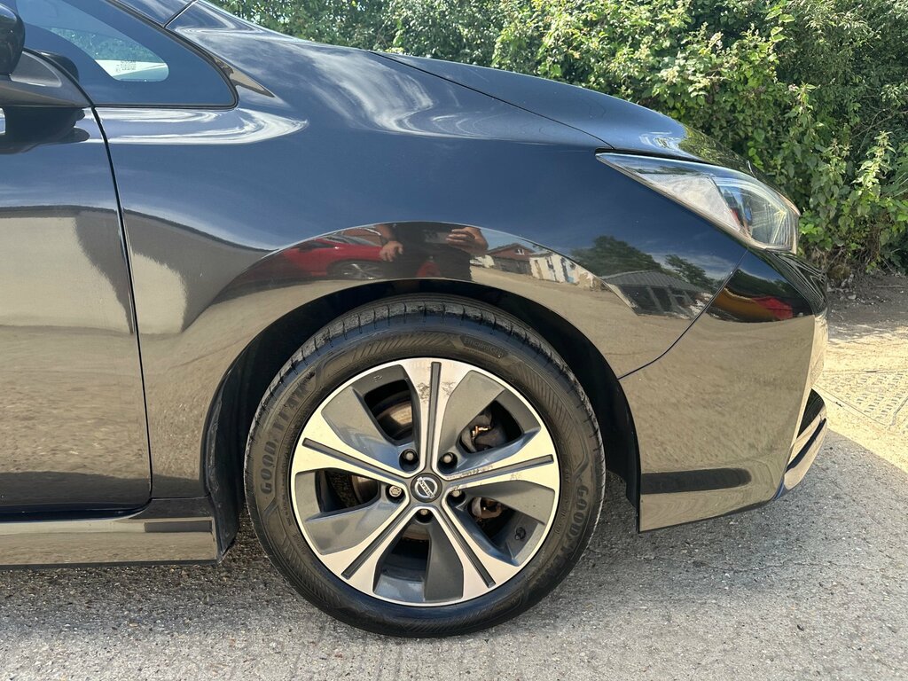 Nissan Leaf N-connecta Grey #7