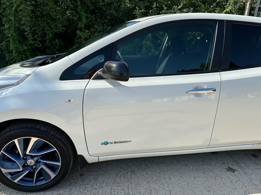Nissan Leaf 80Kw Acenta 24Kwh Red #22