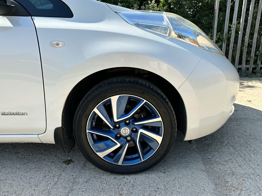Nissan Leaf 80Kw Acenta 24Kwh Red #8