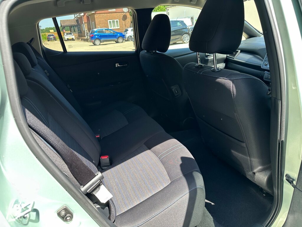 Nissan Leaf 110Kw N-connecta 40Kwh  #32