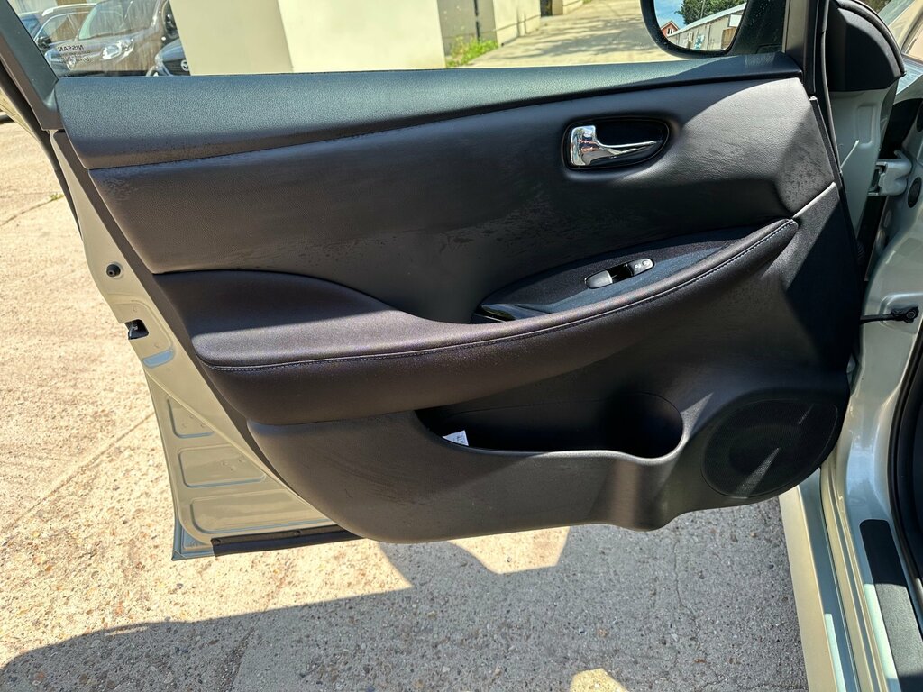 Nissan Leaf 110Kw N-connecta 40Kwh  #24
