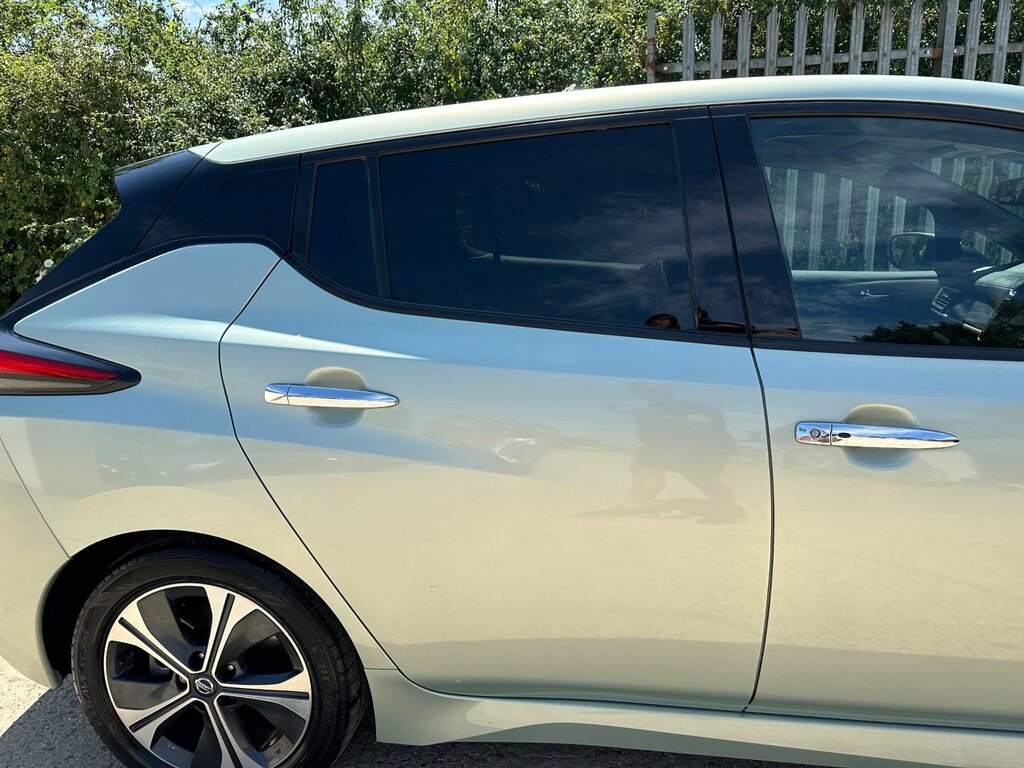 Nissan Leaf 110Kw N-connecta 40Kwh  #9