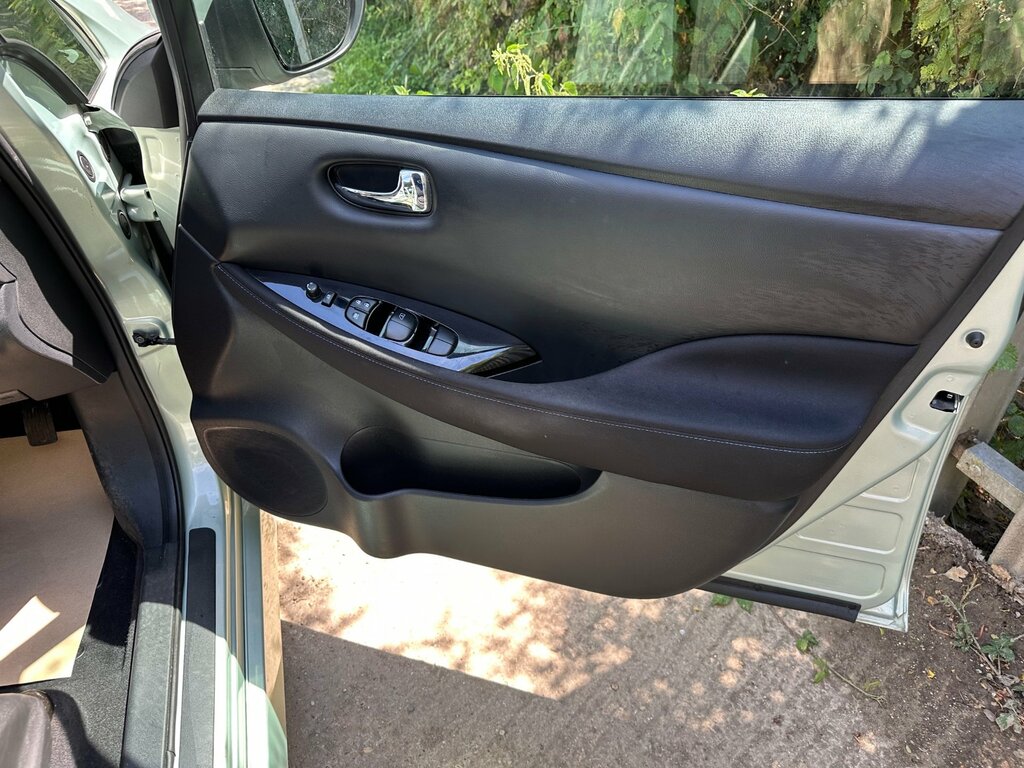 Nissan Leaf 110Kw N-connecta 40Kwh  #31