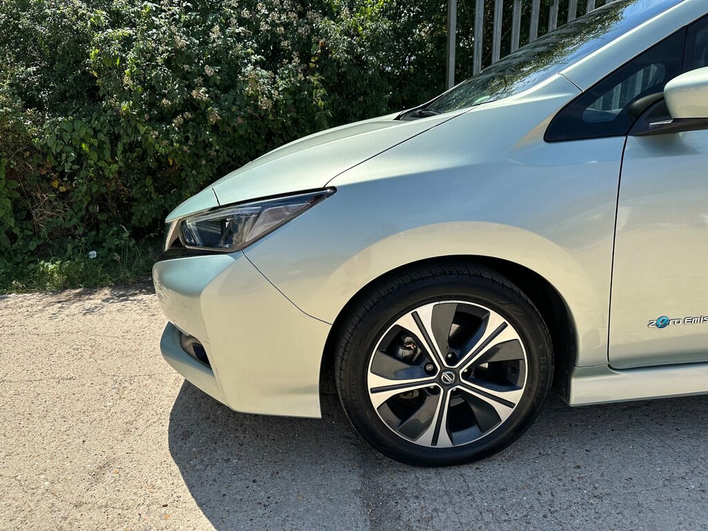Nissan Leaf 110Kw N-connecta 40Kwh  #18