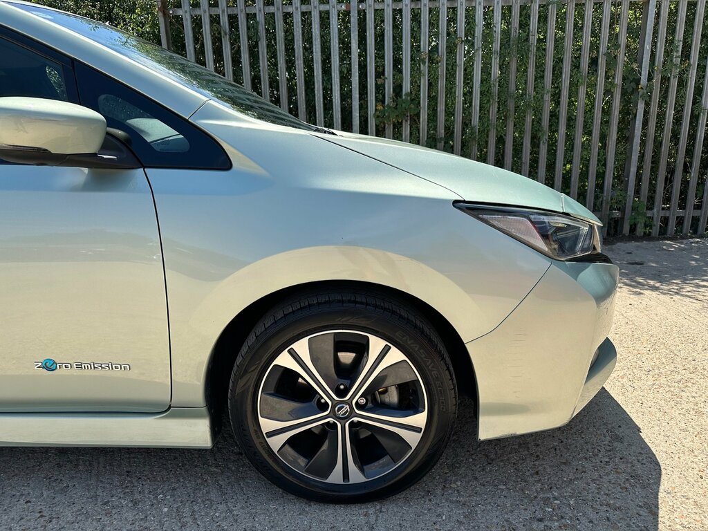 Nissan Leaf 110Kw N-connecta 40Kwh  #7