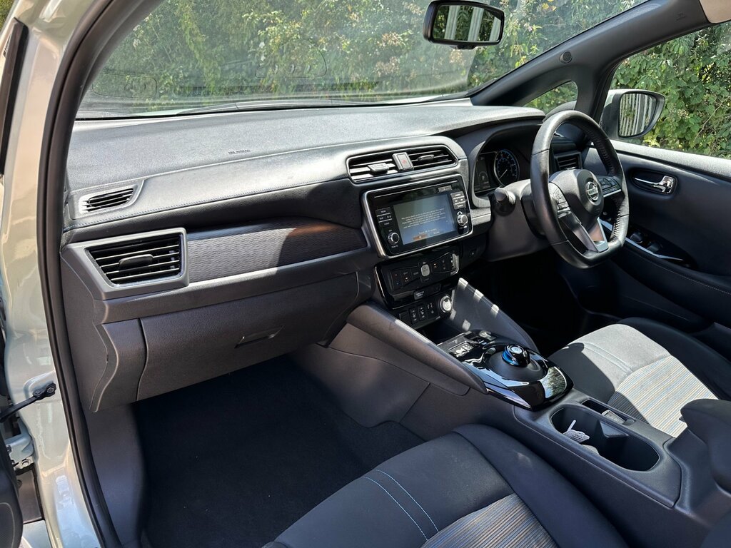 Nissan Leaf 110Kw N-connecta 40Kwh  #25