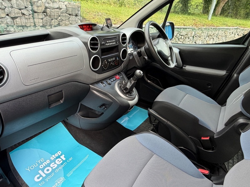 Peugeot Partner Tepee 1.6 Bluehdi Active Euro Grey #2